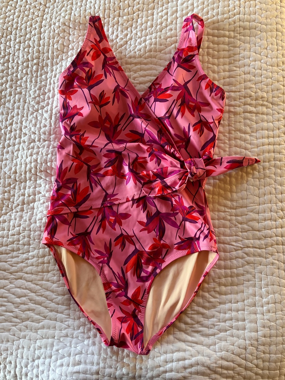 Garnet Hill one piece swimsuit. Size 6